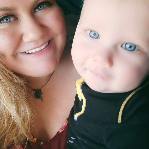 Meet your Posher, Alisha - Picture 5 of 5